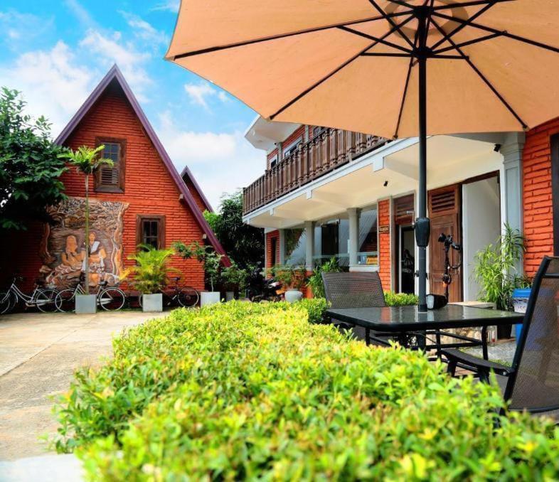 ดี แฟมิลี รีสอร์ต Hotel อนุราธปุระ ภายนอก รูปภาพ
